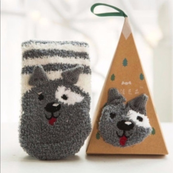 Accessories - NWT🎄🎄Stocking Stuffer - Soft & Fuzzy Puppy Socks